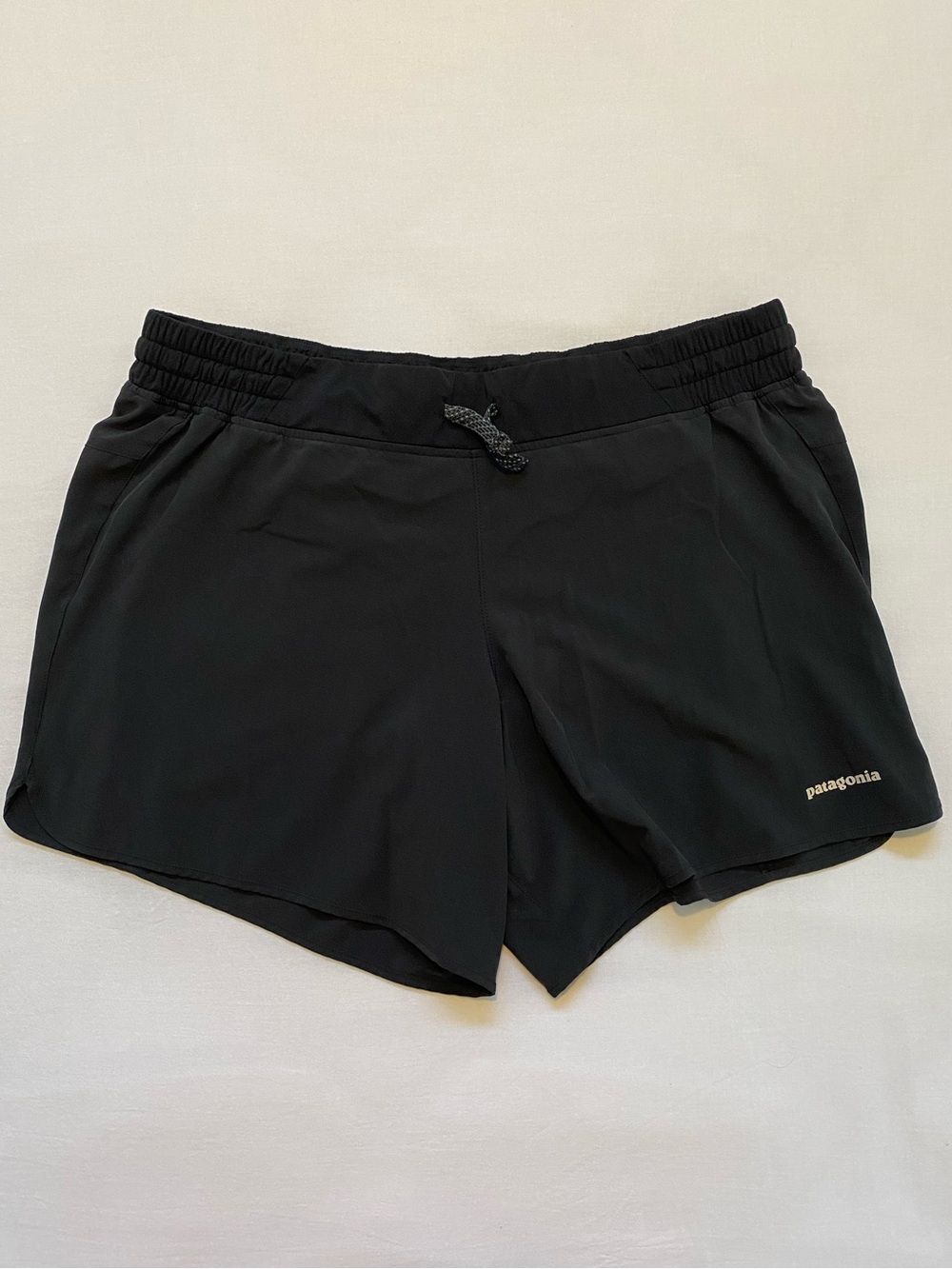 Patagonia Nine Trails Black Athletic Shorts with Drawstring, Sz Large